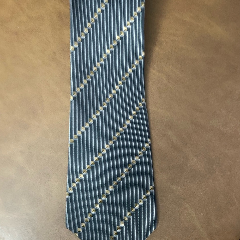 DKNY Striped Men's Tie